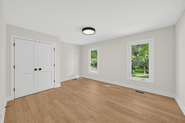 152 Oakmont Drive, Deerfield, IL 60015