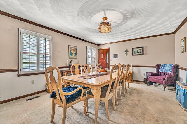 288 Ridgecrest DR, Daleville, VA 24083