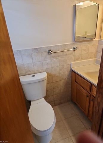 412 Hartsdale RD, Virginia Beach, VA 23462