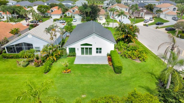 13878 Palm Grove Place, Palm Beach Gardens, FL 33418