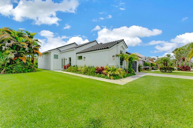 13878 Palm Grove Place, Palm Beach Gardens, FL 33418