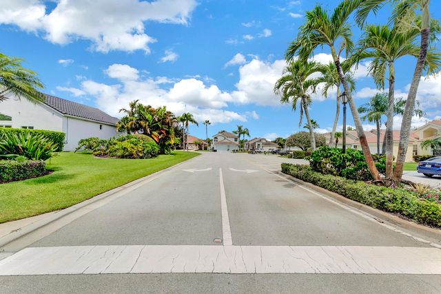 13878 Palm Grove Place, Palm Beach Gardens, FL 33418