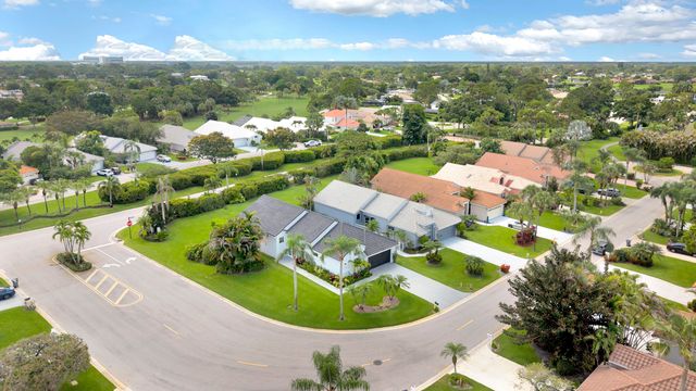 13878 Palm Grove Place, Palm Beach Gardens, FL 33418