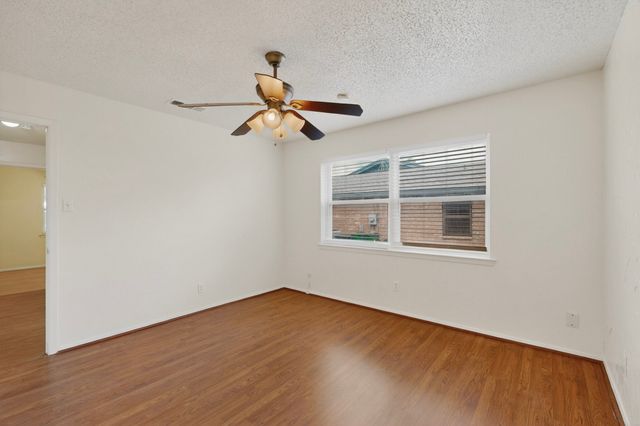 4512 Tiptop Street, Haltom City, TX 76117