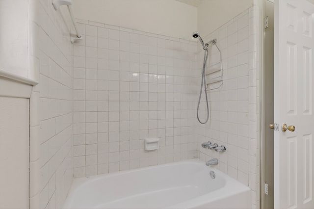 4512 Tiptop Street, Haltom City, TX 76117