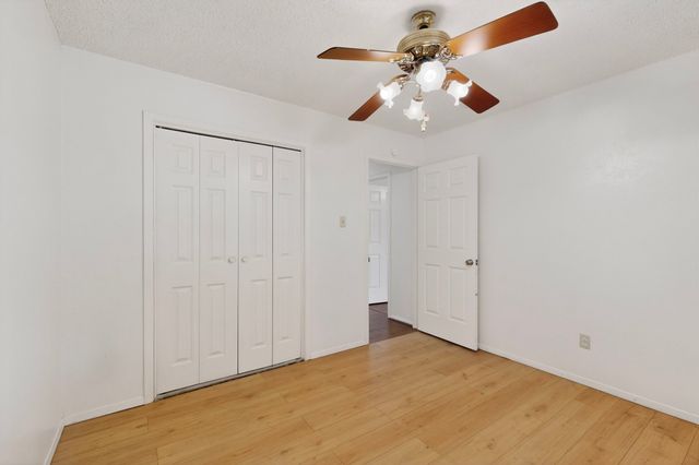 4512 Tiptop Street, Haltom City, TX 76117