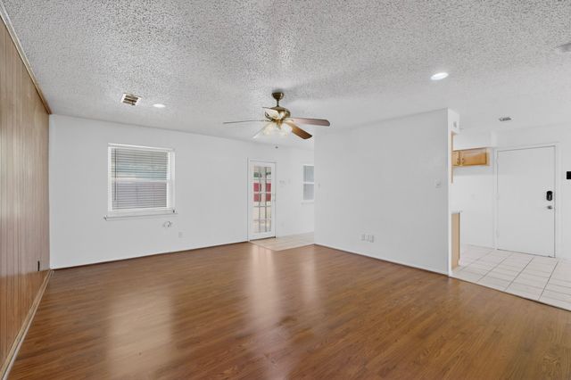 4512 Tiptop Street, Haltom City, TX 76117