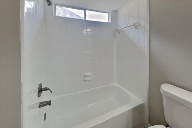 14918 Laytham Lane, Sugar Land, TX 77498