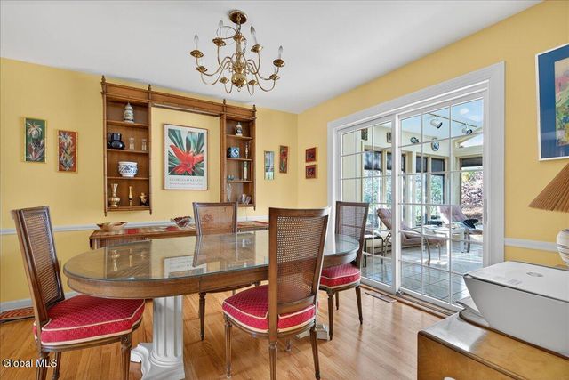 23 Olde Coach Road, Glenville, NY 12302