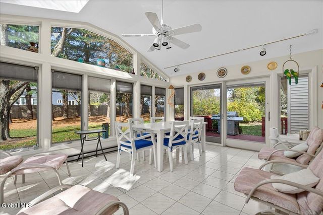 23 Olde Coach Road, Glenville, NY 12302