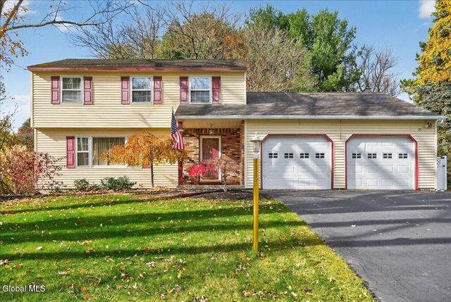 23 Olde Coach Road, Glenville, NY 12302