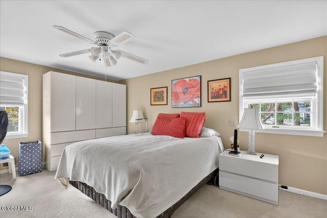 23 Olde Coach Road, Glenville, NY 12302