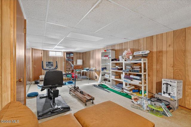 23 Olde Coach Road, Glenville, NY 12302