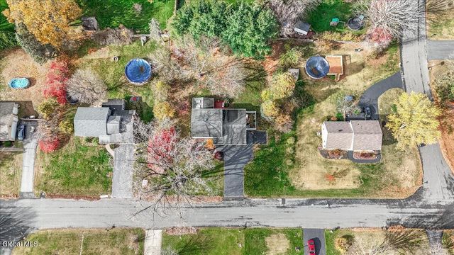 23 Olde Coach Road, Glenville, NY 12302