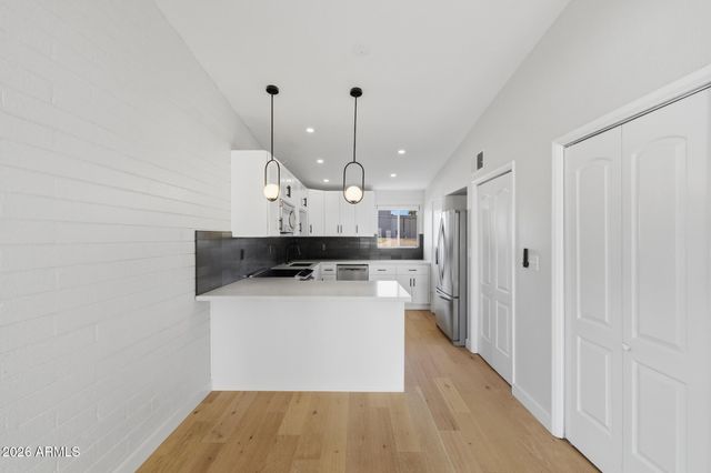 3505 E CAMPBELL Avenue 21, Phoenix, AZ 85018