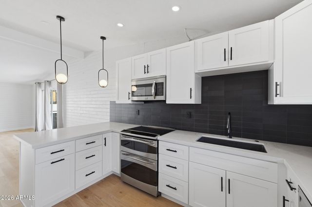 3505 E CAMPBELL Avenue 21, Phoenix, AZ 85018