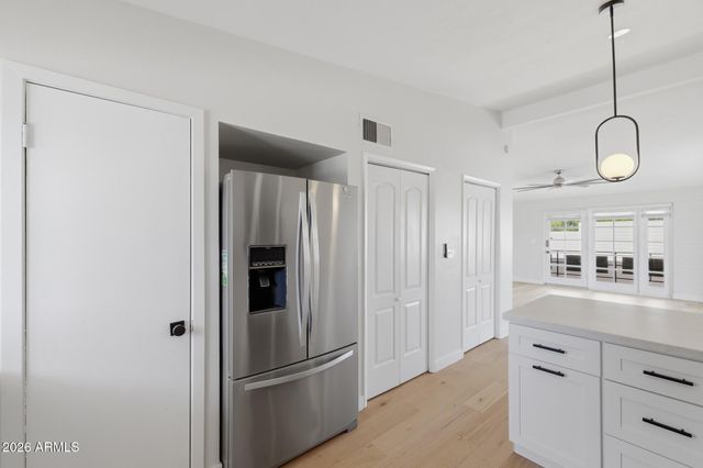 3505 E CAMPBELL Avenue 21, Phoenix, AZ 85018