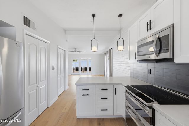 3505 E CAMPBELL Avenue 21, Phoenix, AZ 85018