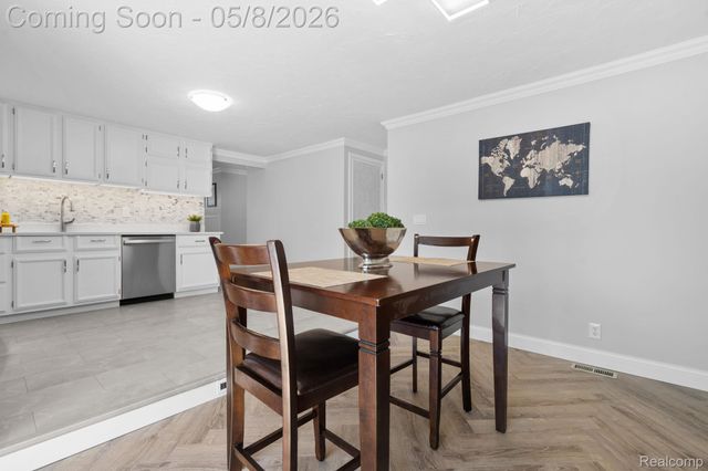 1228 Amarillo Street, Wolverine Lake Village, MI 48390