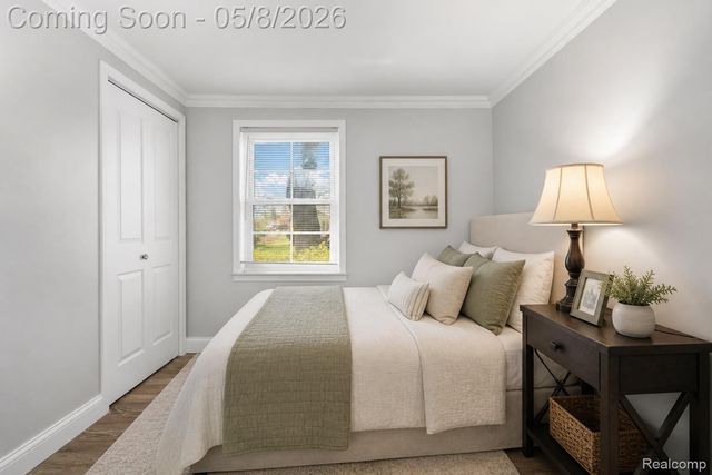 1228 Amarillo Street, Wolverine Lake Village, MI 48390