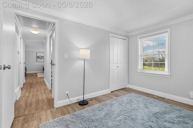 1228 Amarillo Street, Wolverine Lake Village, MI 48390