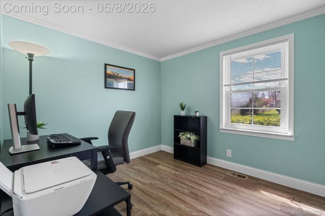 1228 Amarillo Street, Wolverine Lake Village, MI 48390