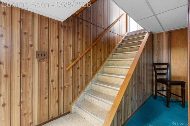 1228 Amarillo Street, Wolverine Lake Village, MI 48390