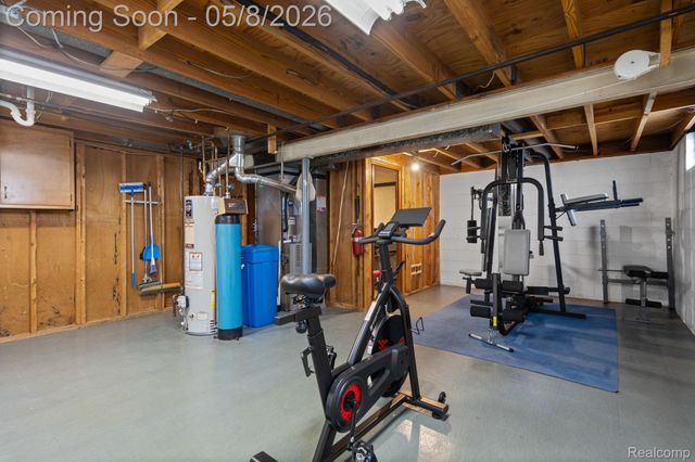 1228 Amarillo Street, Wolverine Lake Village, MI 48390