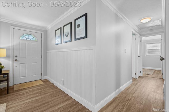 1228 Amarillo Street, Wolverine Lake Village, MI 48390