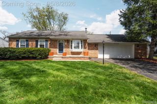 1228 Amarillo Street, Wolverine Lake Village, MI 48390