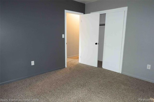3855 N River Road, Fort Gratiot, MI 48059