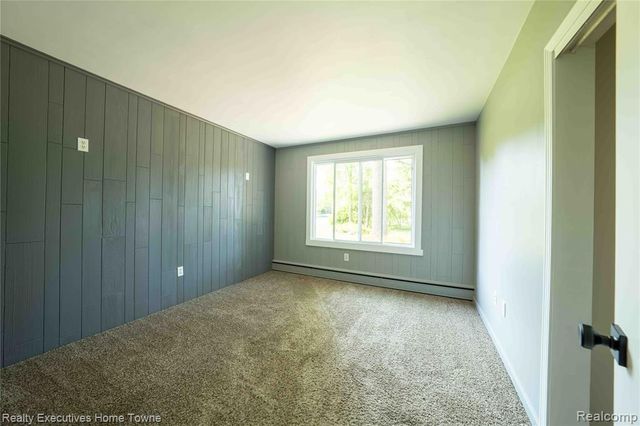3855 N River Road, Fort Gratiot, MI 48059