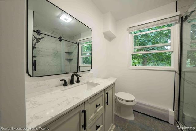 3855 N River Road, Fort Gratiot, MI 48059