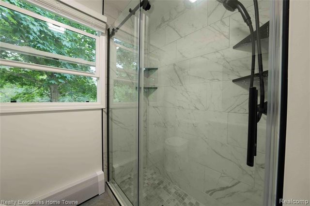 3855 N River Road, Fort Gratiot, MI 48059