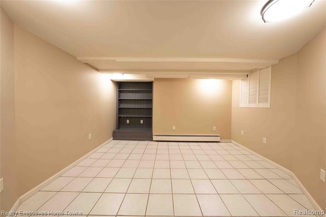 3855 N River Road, Fort Gratiot, MI 48059