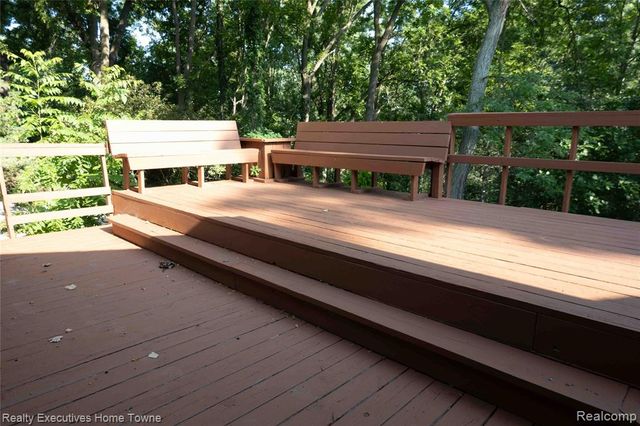3855 N River Road, Fort Gratiot, MI 48059