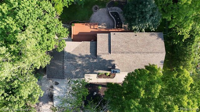 3855 N River Road, Fort Gratiot, MI 48059