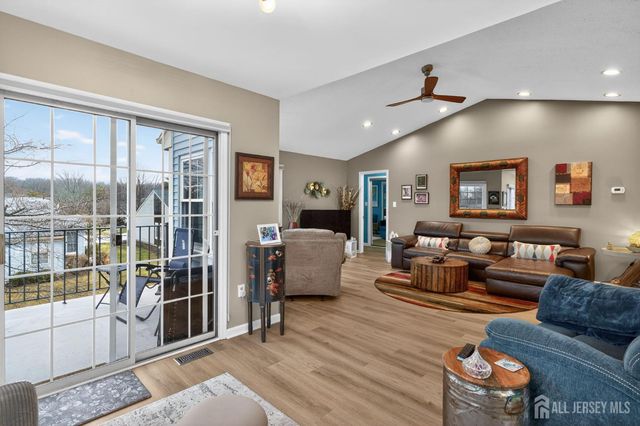 5 Scarborough Road D, Monroe, NJ 08831