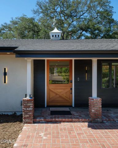 2137 Lyans Drive, La Canada Flintridge, CA 91011