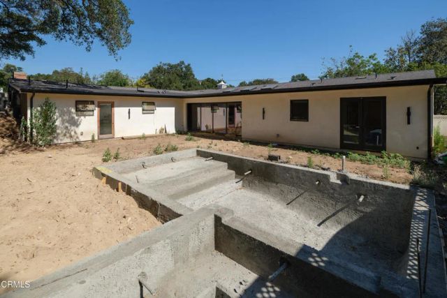 2137 Lyans Drive, La Canada Flintridge, CA 91011