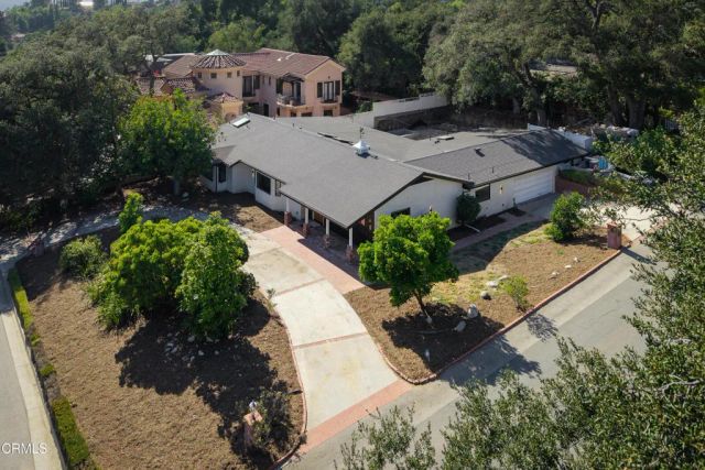 2137 Lyans Drive, La Canada Flintridge, CA 91011