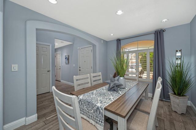 257 Union St, Roseville, CA 95678