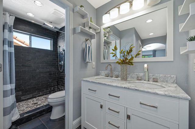 257 Union St, Roseville, CA 95678