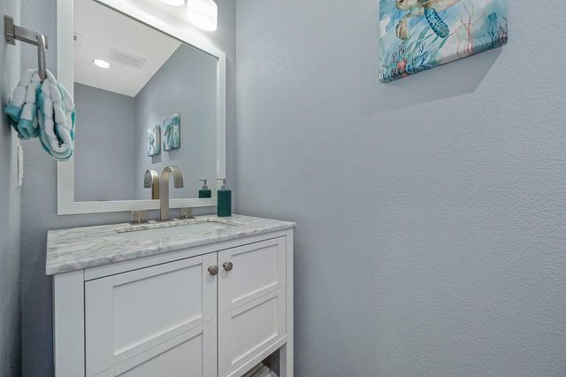 257 Union St, Roseville, CA 95678