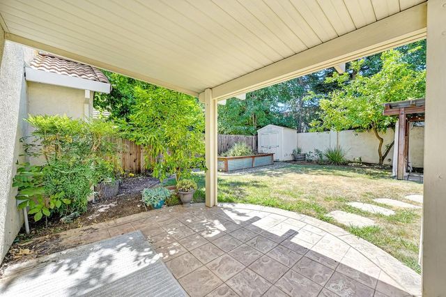 257 Union St, Roseville, CA 95678
