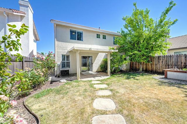 257 Union St, Roseville, CA 95678