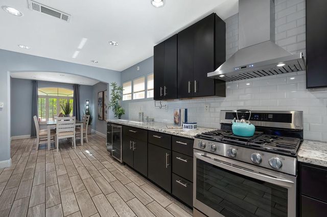 257 Union St, Roseville, CA 95678