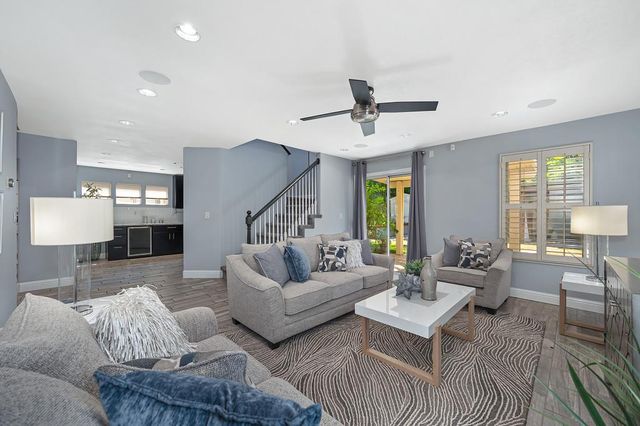 257 Union St, Roseville, CA 95678