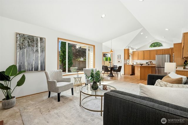 2489 239th Place NE, Sammamish, WA 98074