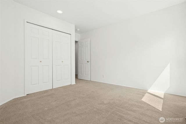 2489 239th Place NE, Sammamish, WA 98074